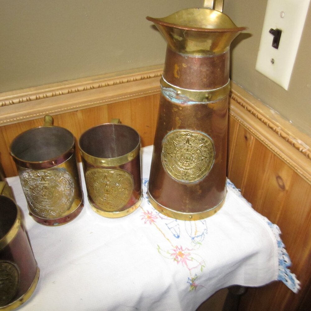 Vtg Mexican copper brass pitcher and mugs Myan Aztec calendar 5 mug pitcher 11in - Picture 2 of 8